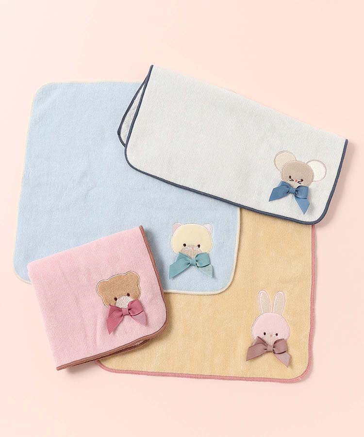 ぬいぐるみ タオルハンカチ おまけ古カレンダー ぬいぐるみ タオルハンカチ おまけ古カレンダー - メルカリ