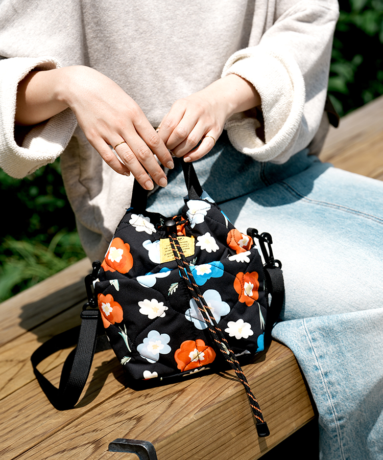 KiUパテッドポケッタフルミニバッグ KiU コラボ バッグ BAG ショルダー