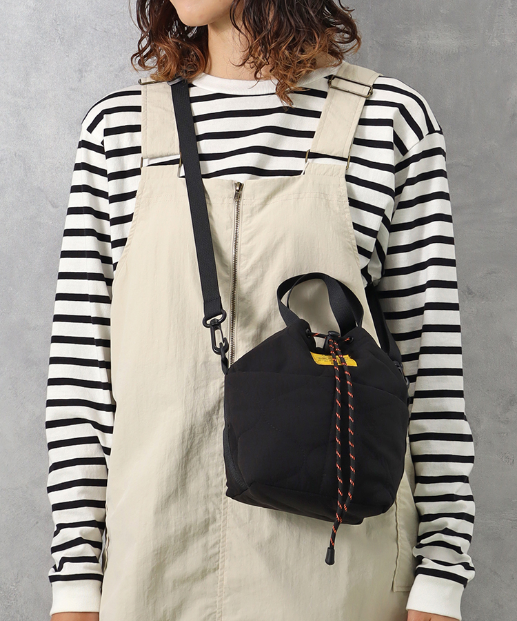 KiUパデットポケッタフルミニバッグ KiU バッグ BAG ショルダーバッグ