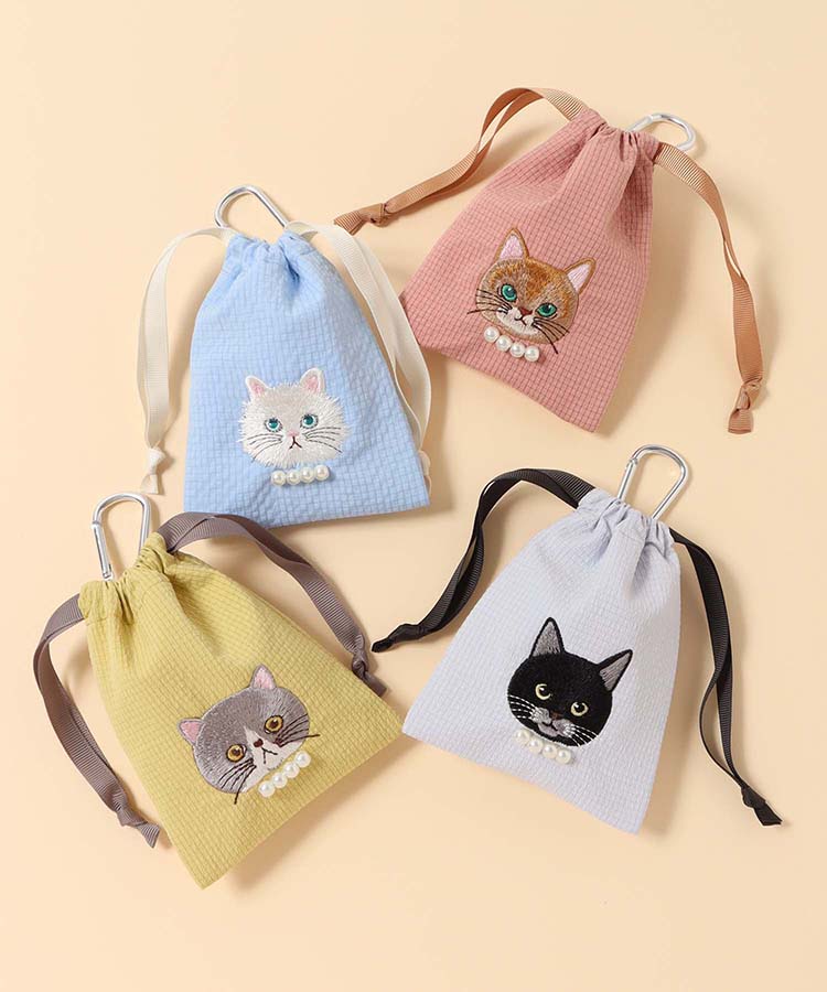 キャットパールカラビナ付きリップル巾着 | Bleu Bleuet（ブルー