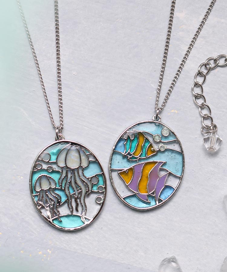 海のステンドグラスネックレス | Bleu Bleuet(ブルーブルーエ)公式通販 海のステンドグラスネックレス | Bleu Bleuet(ブルーブルーエ)公式通販